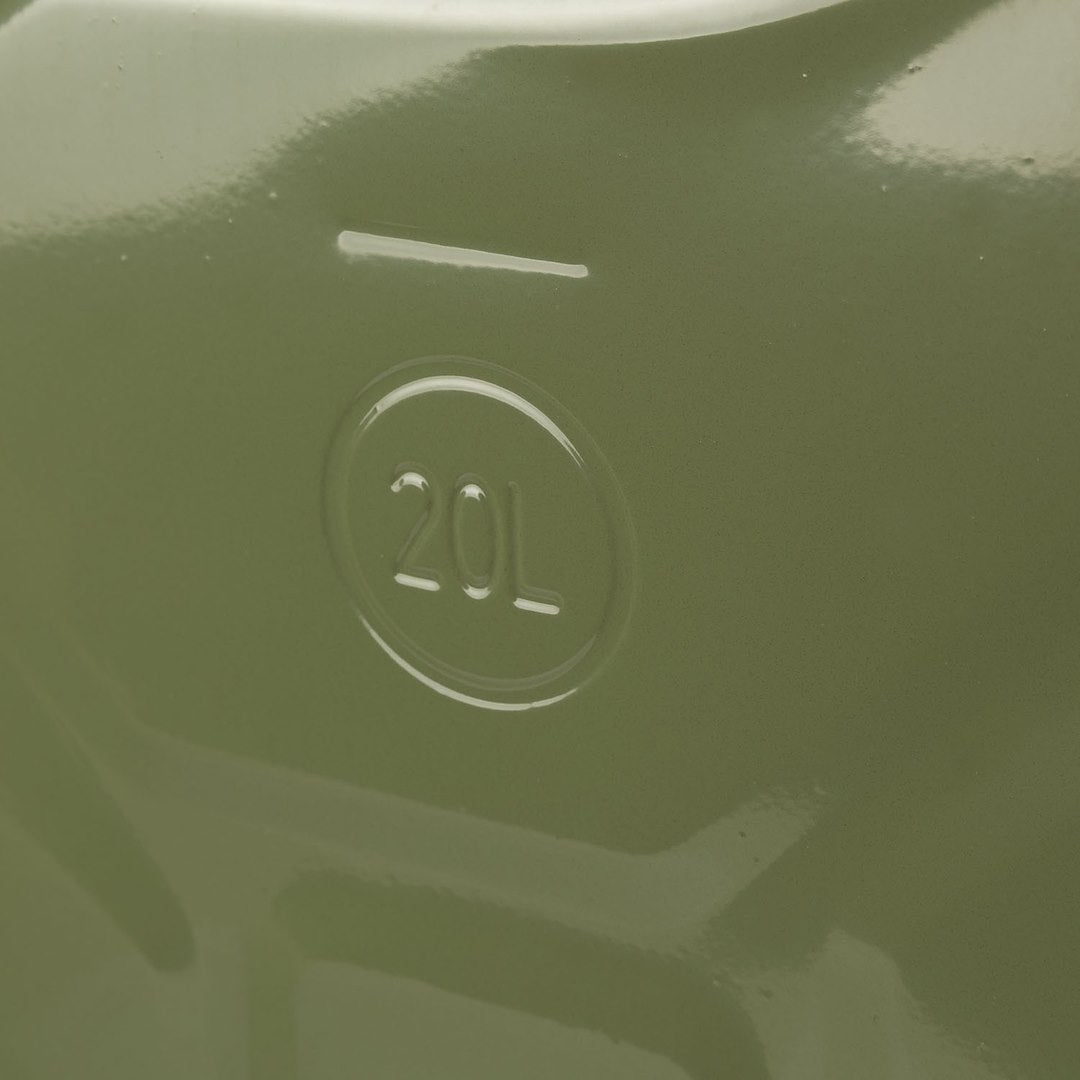 Rugged Ridge 17722.30 Green 20-Liter Metal Jerry Can