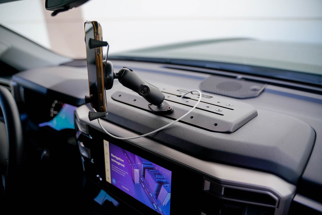 DV8 Offroad DMT2-01 Tundra/Sequoia Device Mount Plate