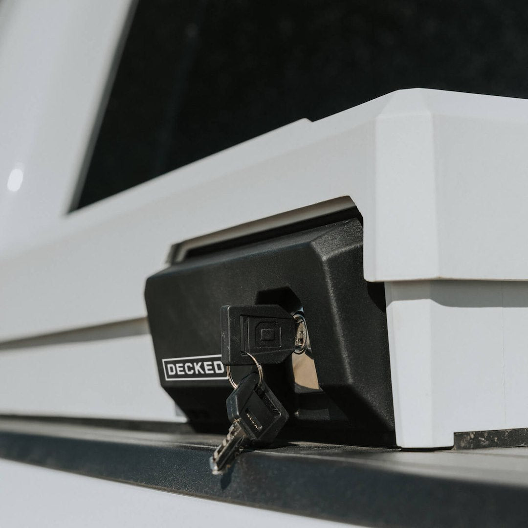 Decked Dtb2t22-Wht White Tool Box 2.0 for 2022+ Tundra
