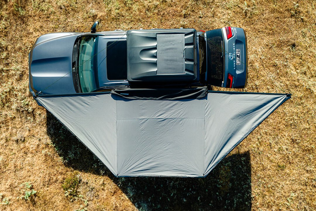 Ironman 4x4 IAWN180012 Delta Wing Manual Awning
