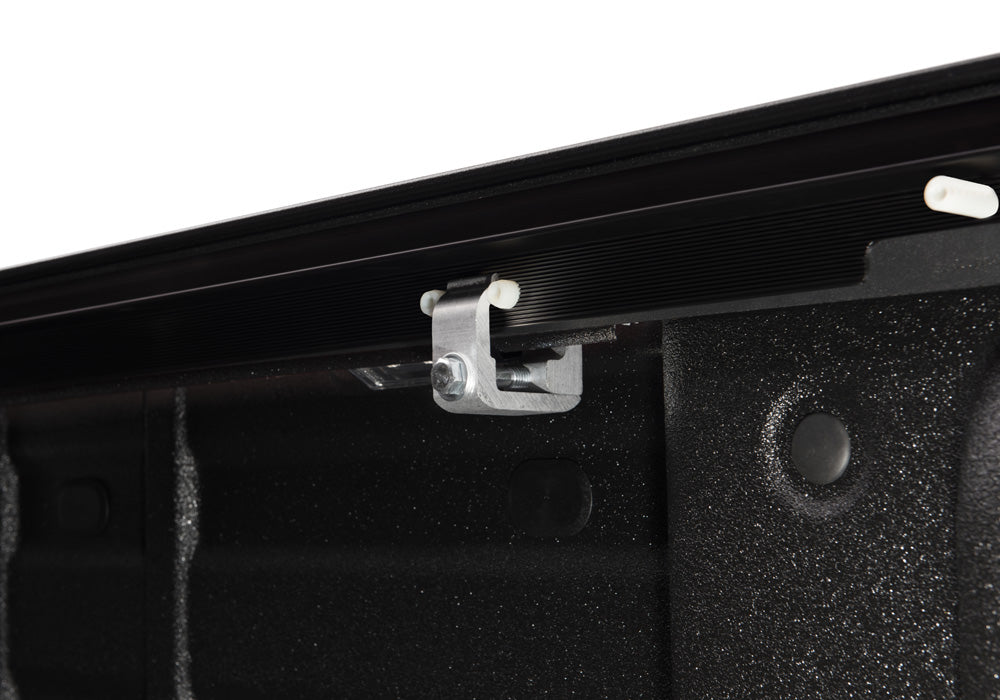 Retrax 60453 RetraxONE MX Tonneau Cover for Colorado/Canyon
