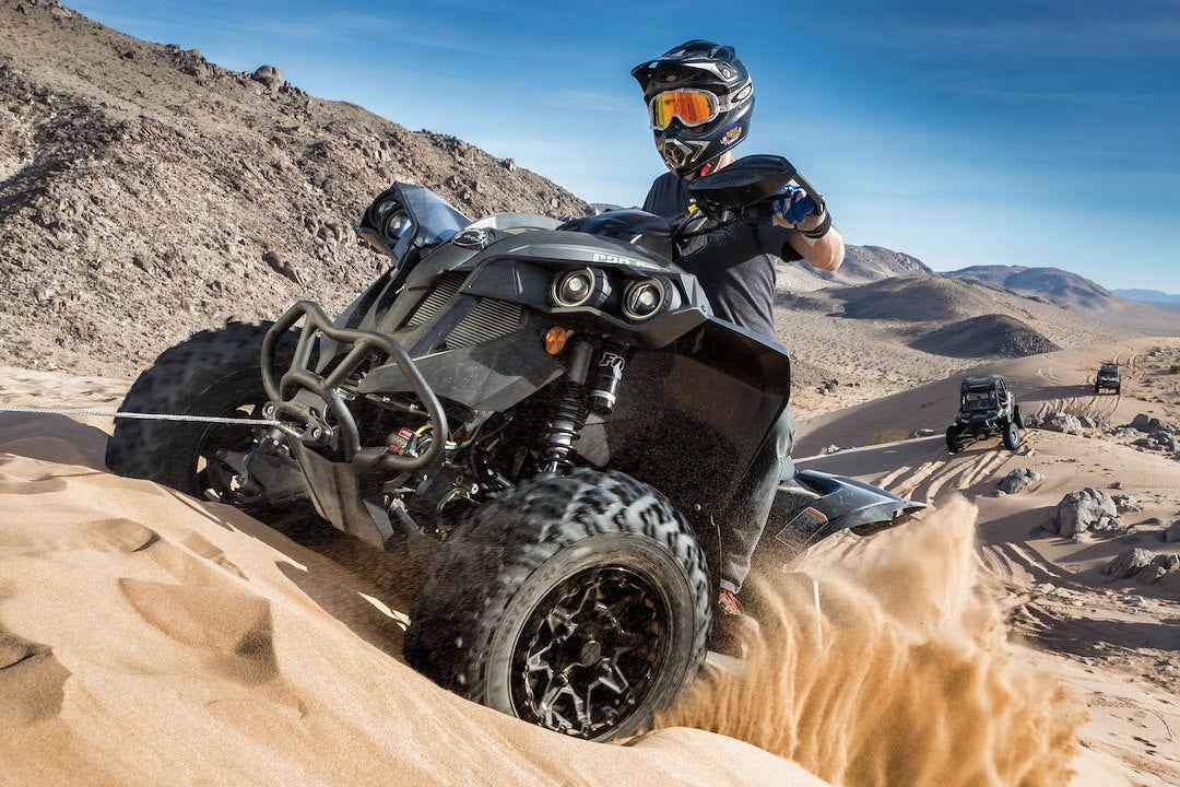 Warn 101020 12V Winch - 2500 lb, Synthetic Line