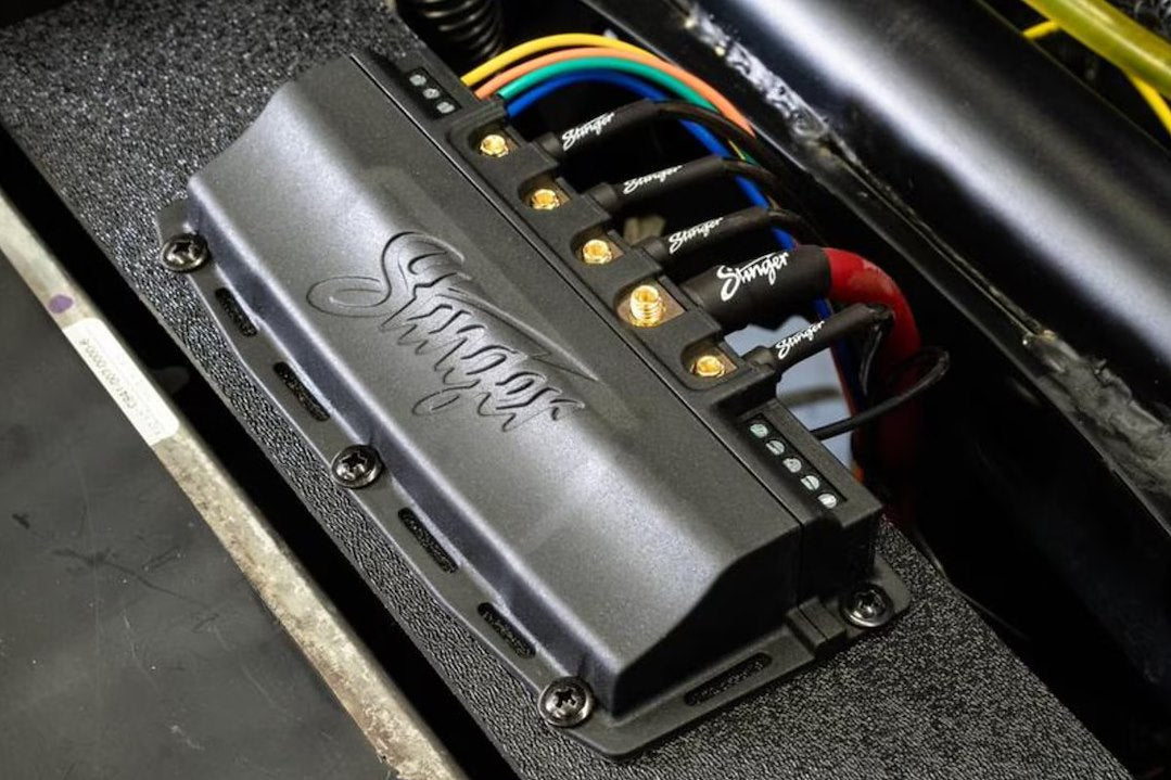 Stinger SPXSH440 SwitchHUB 100A Relay Block