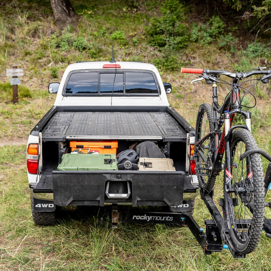 Decked YT12 Key-Locking Midsize Single-Drawer System