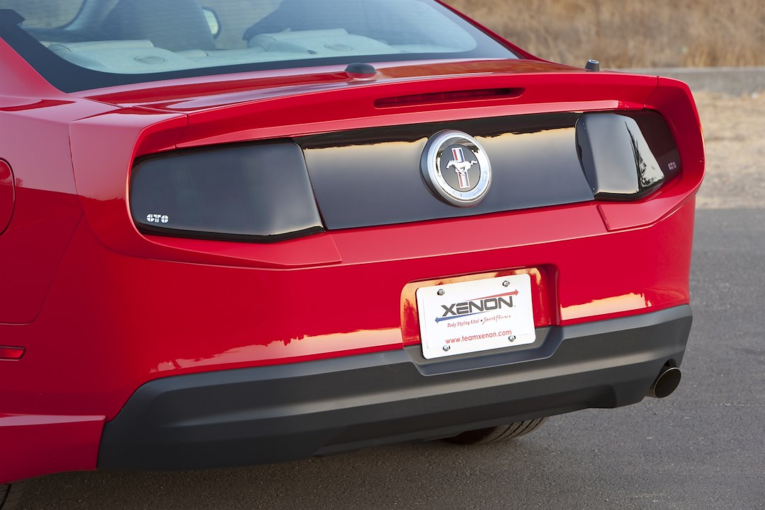 GT Styling GT4154 Tail Light Center Cover for 2010 Mustang