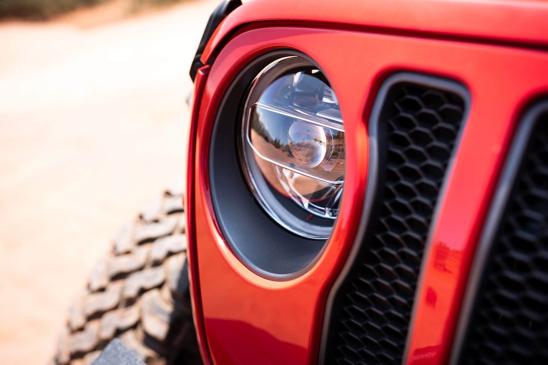 DV8 Offroad HLCJL-01 Jeep LED Projector Headlights