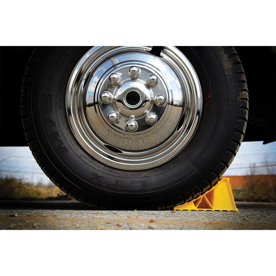 Camco Wheel Chock (44432) – Length: 4-1/2 Inch