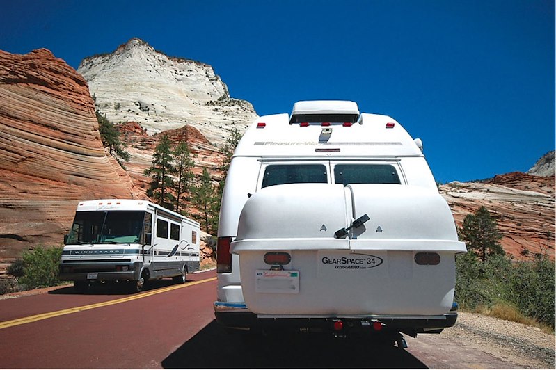 Let’s Go Aero HGK826 GearSpace 34 Enclosed Hitch Cargo Carrier