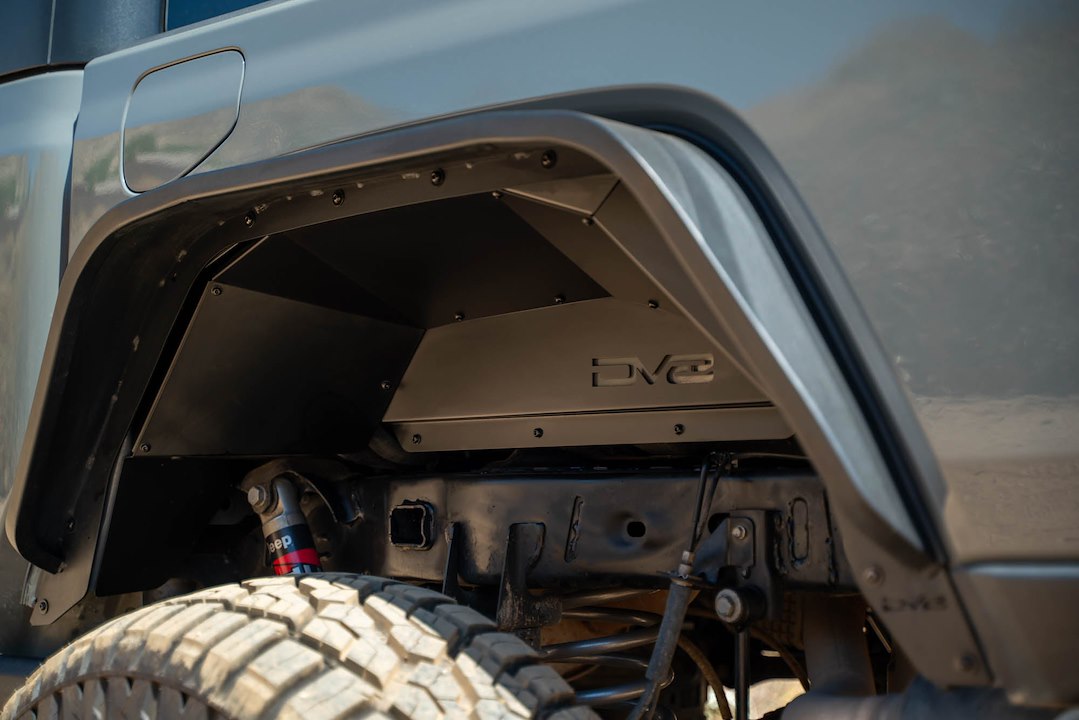 DV8 Offroad INFEND-07RB Gladiator JT Rear Inner Fender