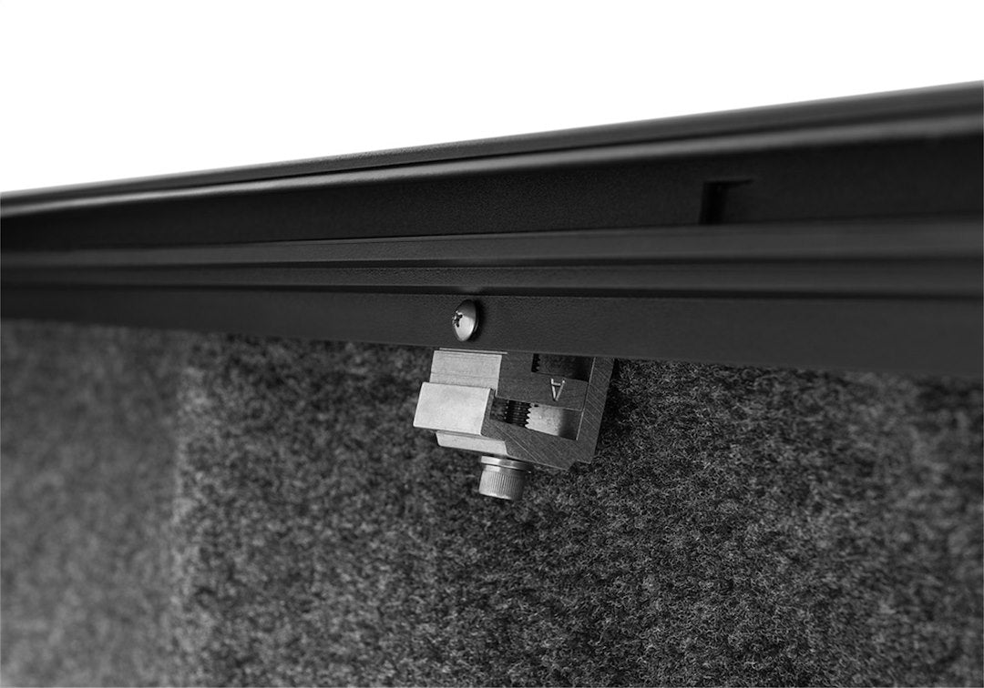 Roll-N-Lock LG132M M-Series Aluminum/Vinyl Cover