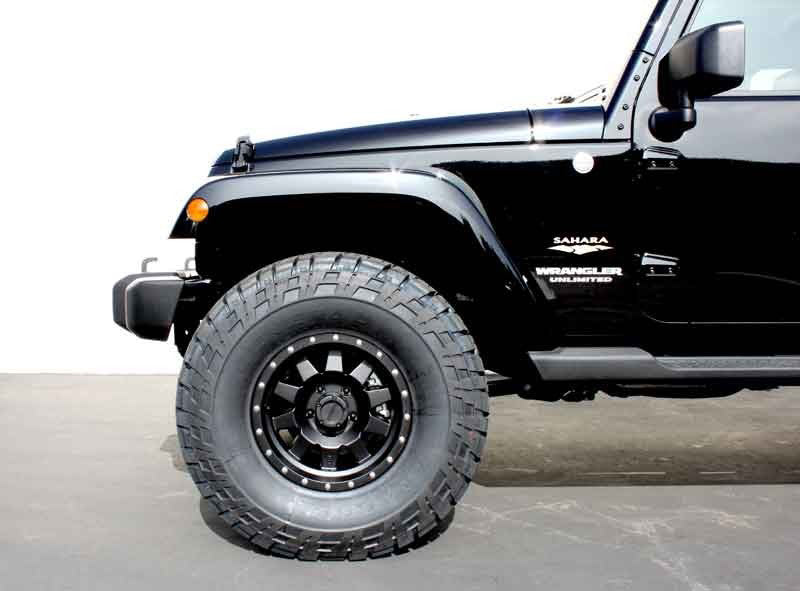 MaxTrac 839720 Lift Kit, 2-1/2-Inch Front and 2-Inch Rear