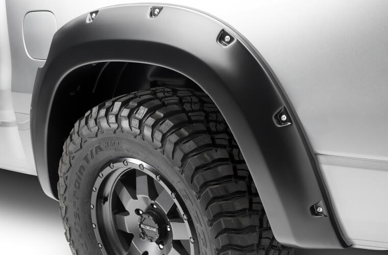 Bushwacker 50054-02 Pocket Style Rear Two-Piece Flare Set