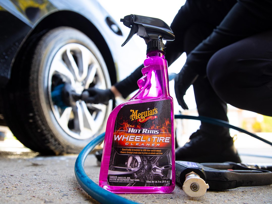 MEGUIARS WAX Meguiars Wheel Cleaner (G9524) – Unit Size: 24 Ounce