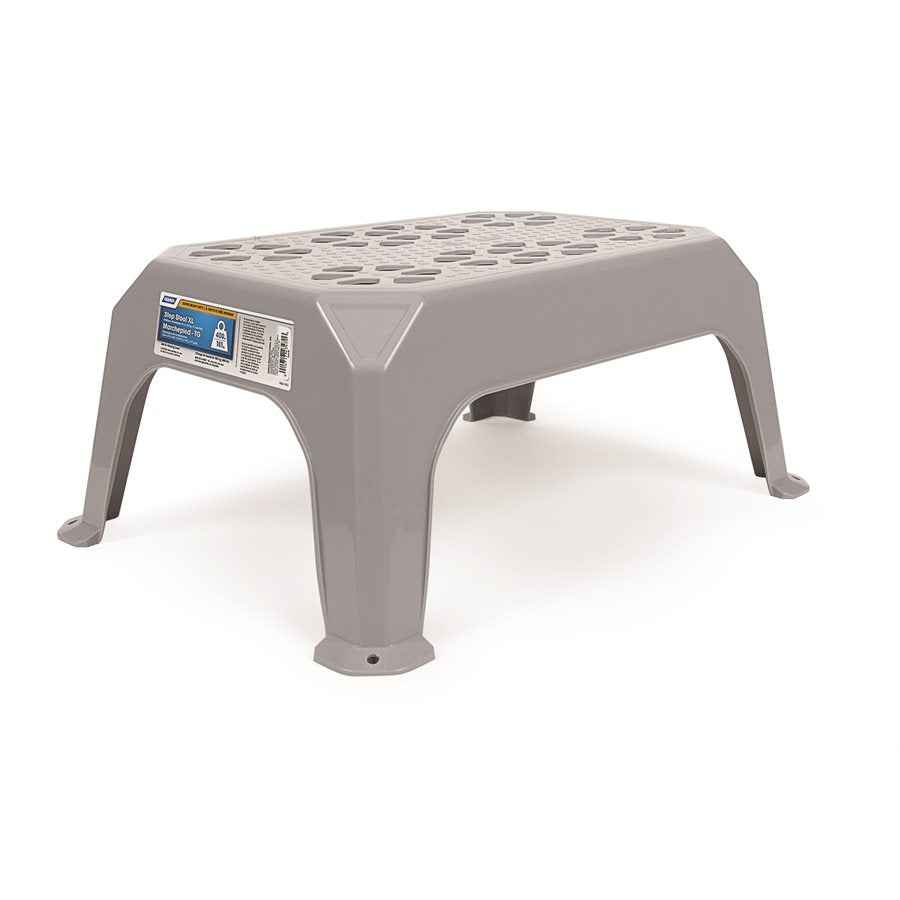 Camco Step Stool 43470 – Capacity: 400 Pound