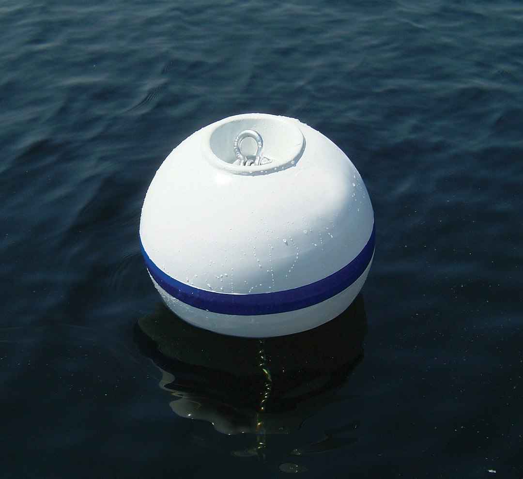 Taylor Made 46818 Mooring Buoy - 18 in
