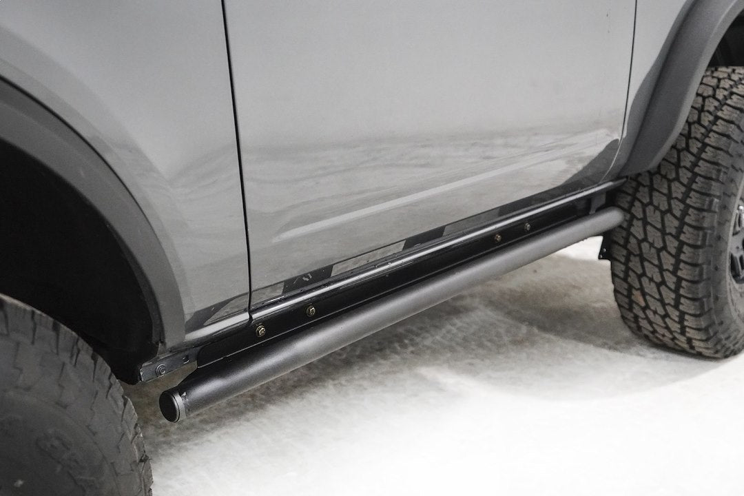 Fab Fours FB21-G5252-1 Black Steel Tube Rocker Guard
