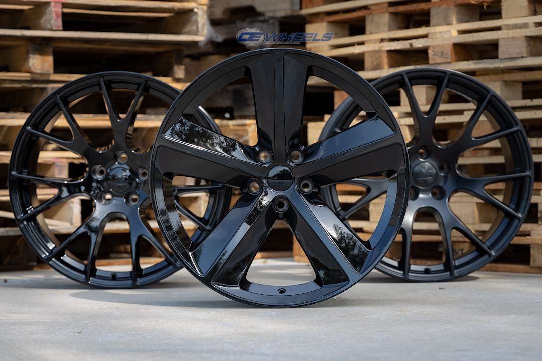 OE Wheels DG05-20090-5115-20B Wheel