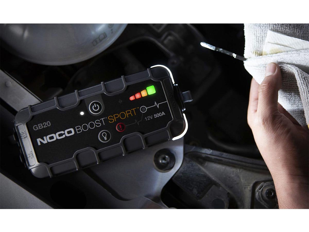NOCO GB20 12V 500A Lithium Jump Starter — view 3