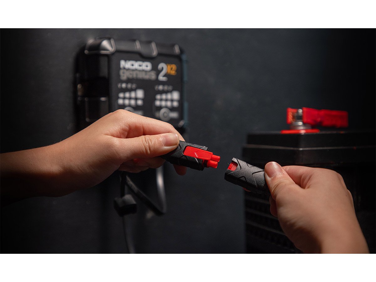 NOCO GENIUS2X2 2-Bank 4A Smart Battery Charger — view 9