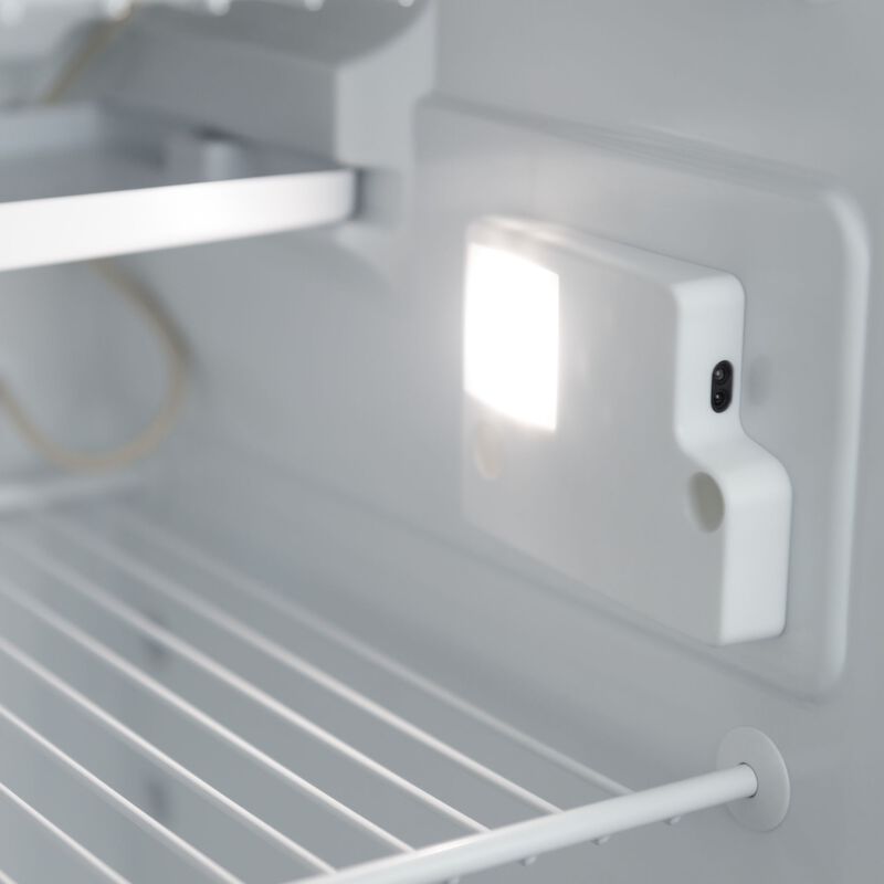 Dometic Americana II DM2672RB1  6 Cu. Ft. Propane RV Fridge – Right Hinge