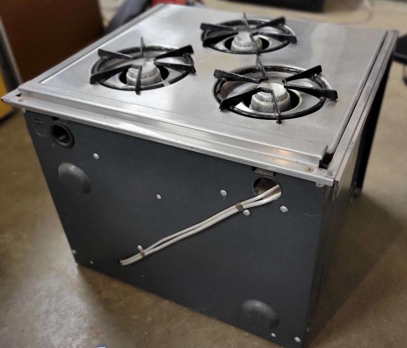 Magic Chef RV Propane Oven and Stove 3 Burner - Used RV Parts