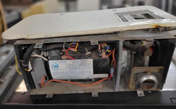 Hydroflame 25000 BTU Forced Air Furnace 8525 - Used RV Parts