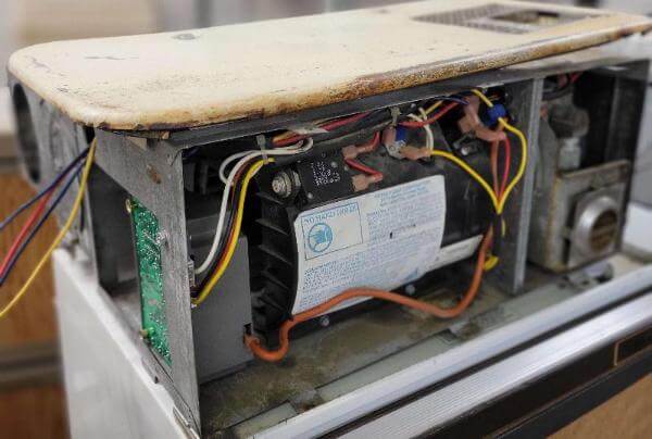 Hydroflame 25000 BTU 8525-II Forced Air Furnace - Used RV Parts