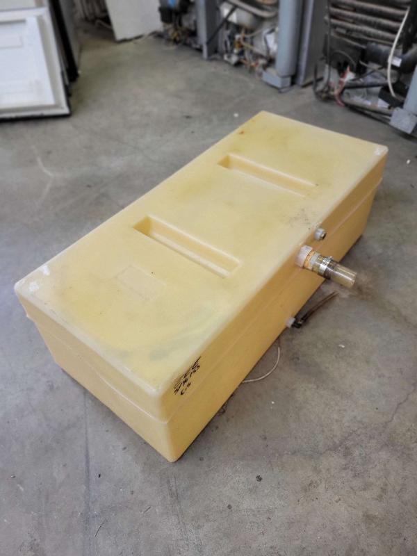 30 Gallon Fresh Water Tank from RV - Used RV Parts