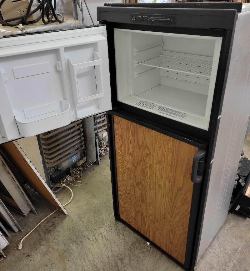 Dometic Rm2652 RV Fridge Propane and Electric Two Way - Used RV Parts