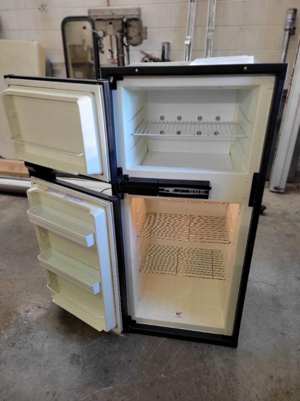 Norcold N621 Propane and Electric RV Refrigerator