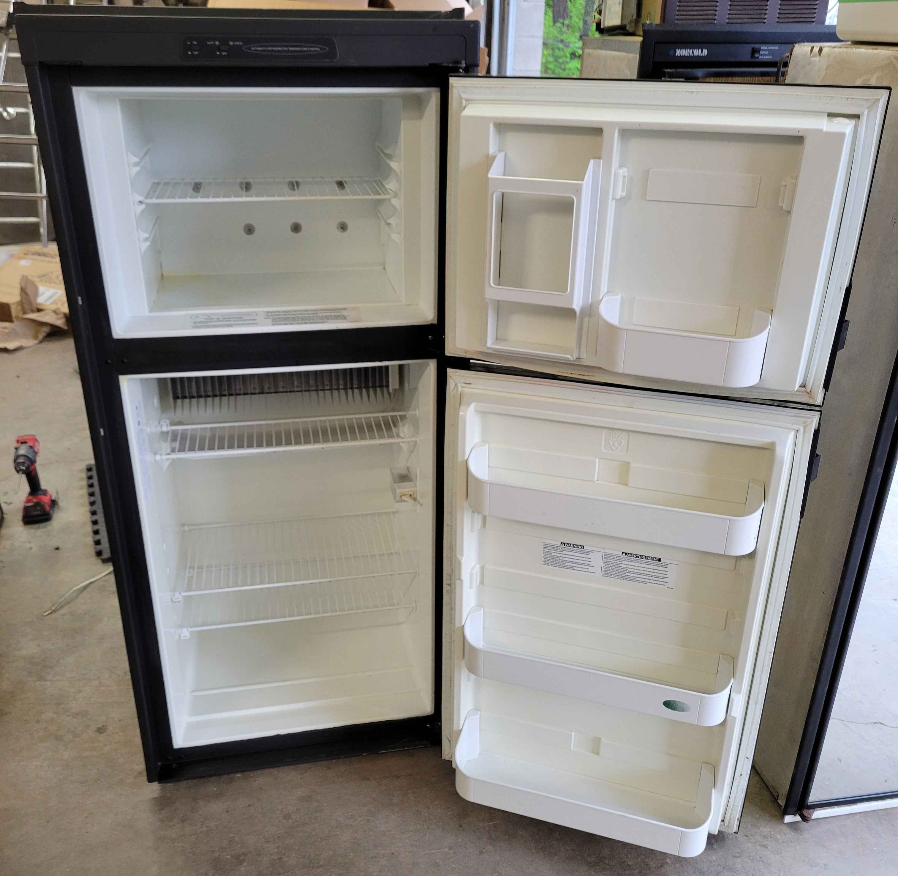Dometic DM2652 Propane & Electric RV Fridge