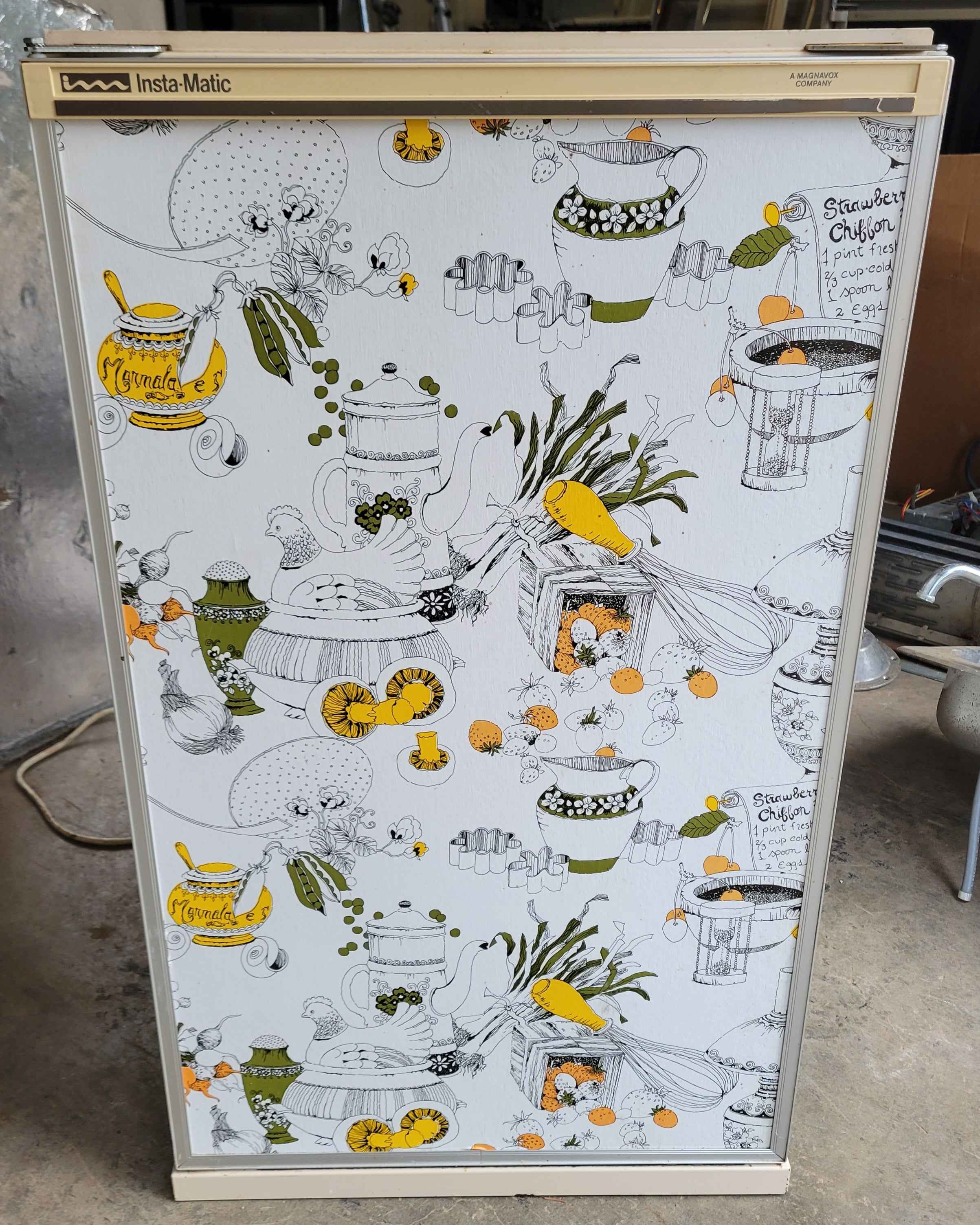 Dometic 3 Way Fridge I6 Propane, 12V and 110V