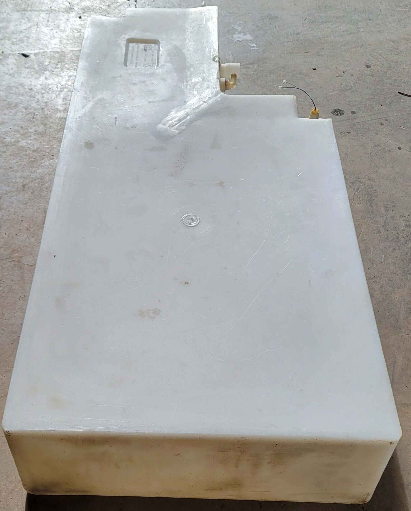 RV Fresh Water Tank 37 Gallon