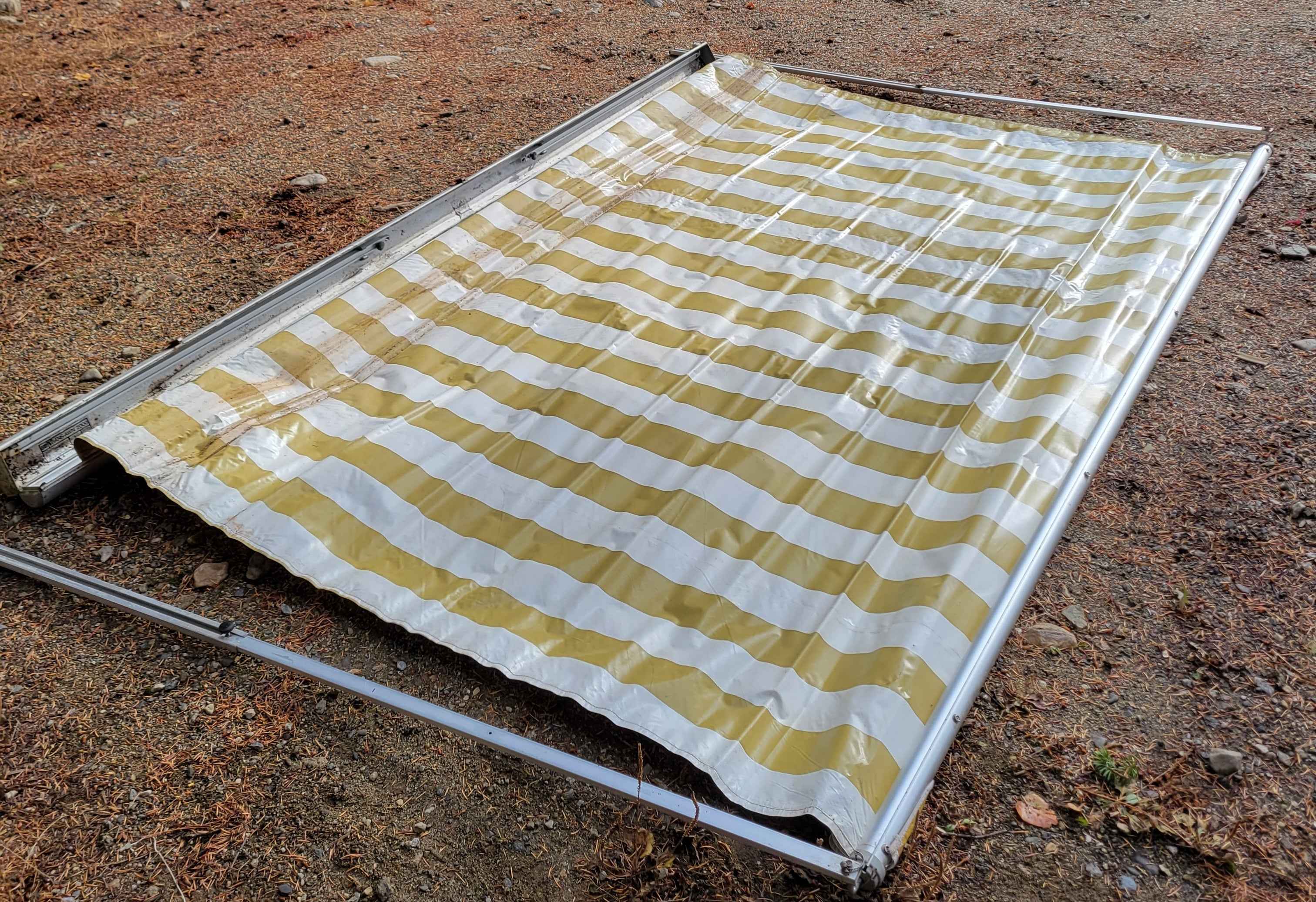 Apollo A&E Vintage RV Awning – 10 ft Case Style