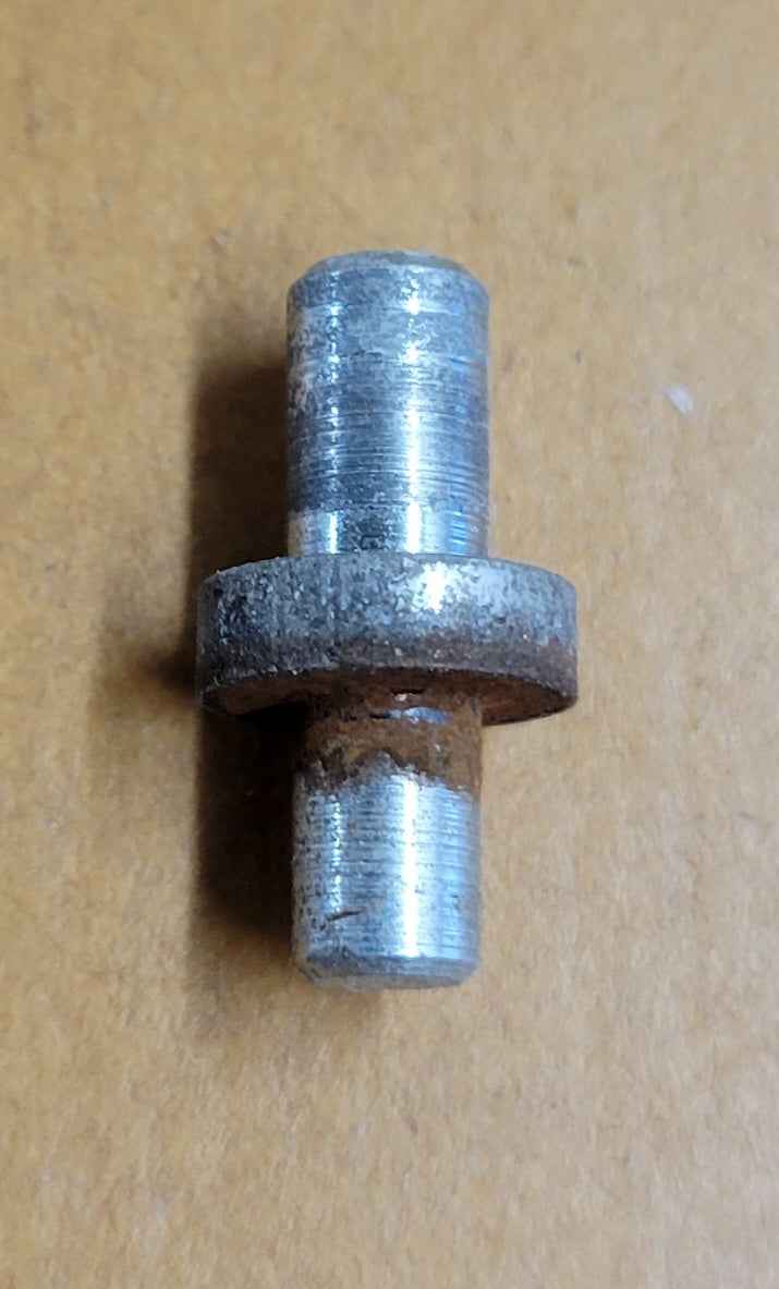 Dometic Refrigerator lower Hinge Pin – OEM 2002367007 – RM36 / RM36E