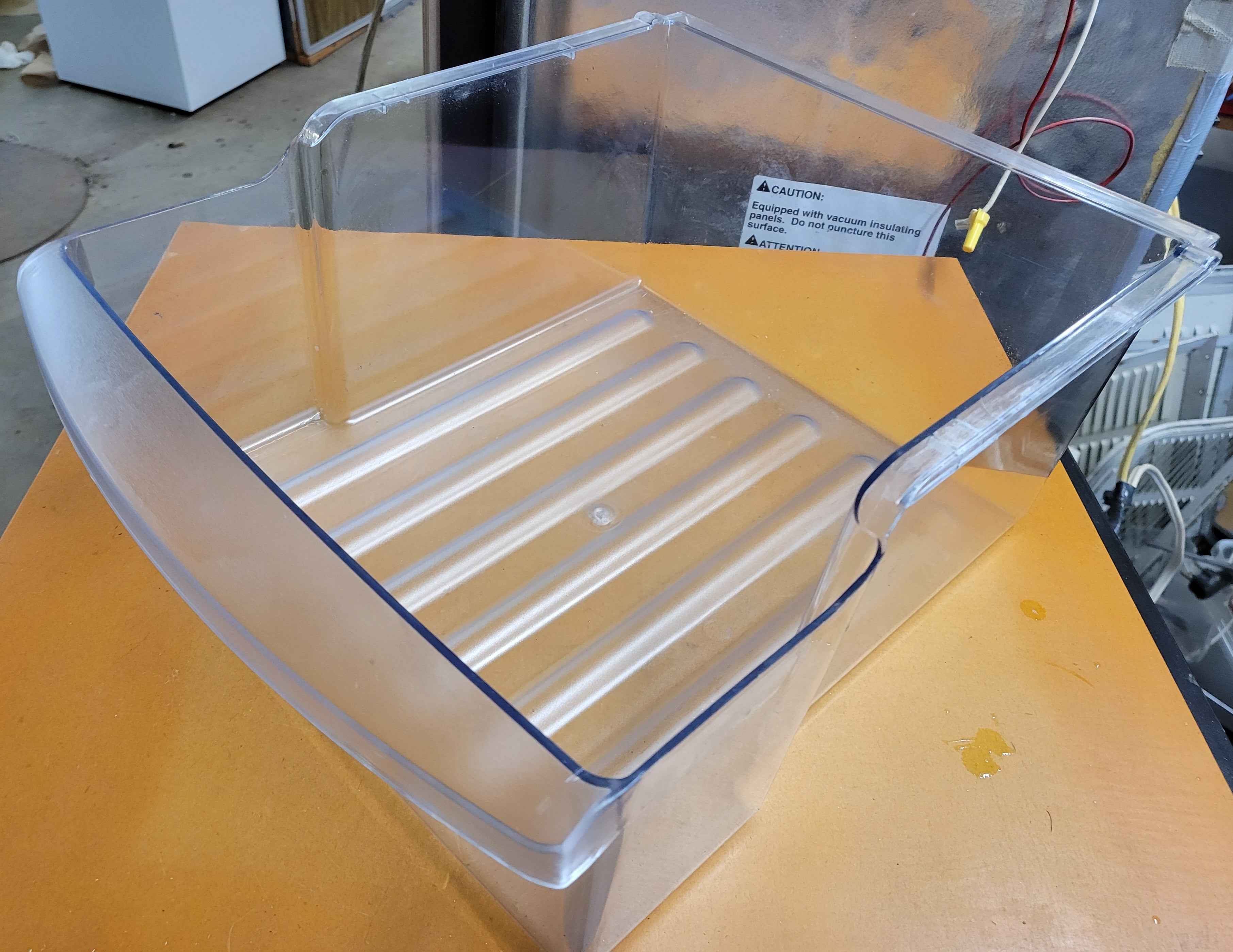 Norcold Fridge 2118 Clear Crisper Drawer – Part 627866