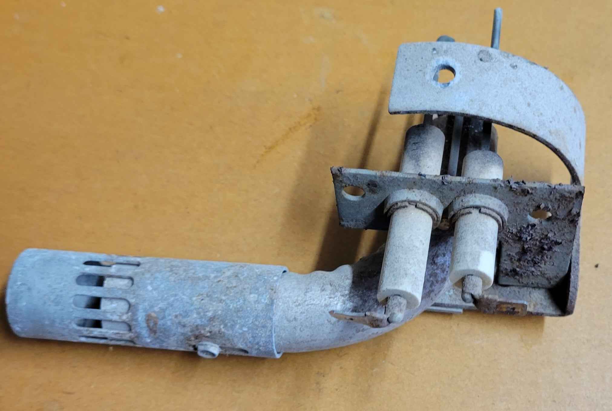 Atwood GH6-4E RV Water Heater Burner & Electrode Assembly