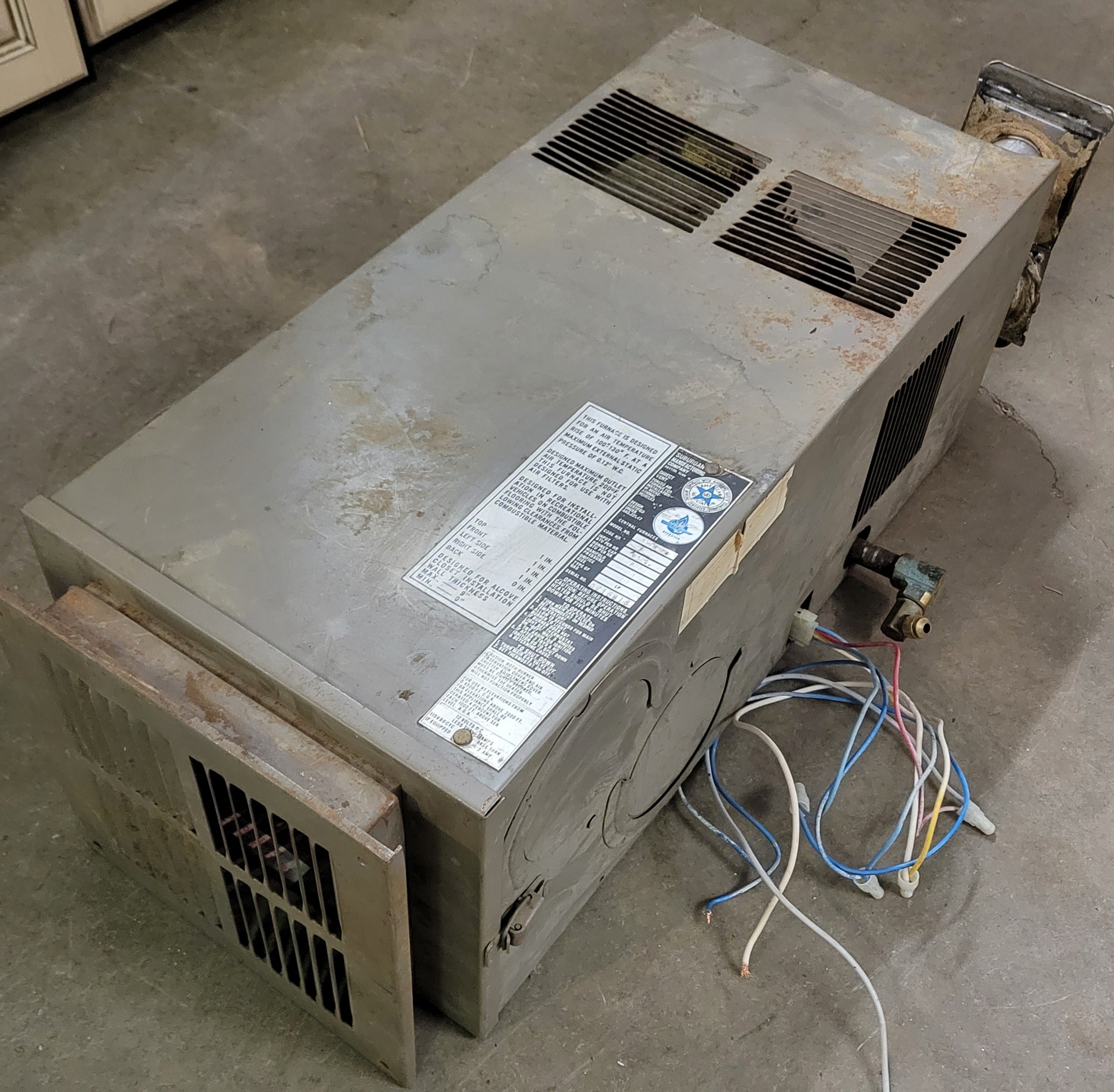 Suburban NT-16FC 16,000 BTU RV Propane Furnace