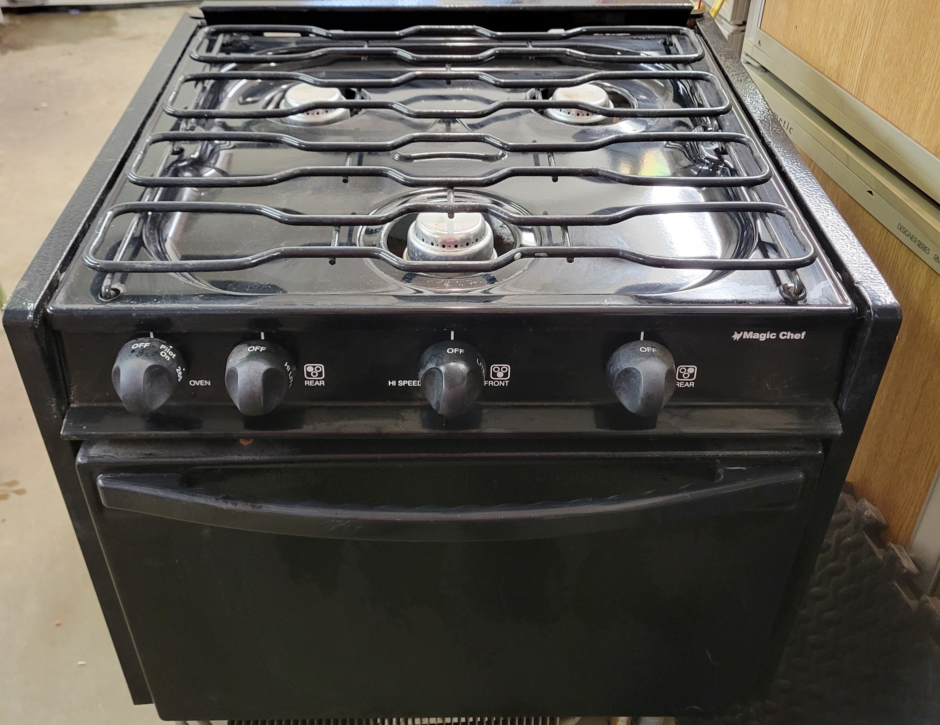 Magic Chef RV Propane Oven and Stove 3 Burner