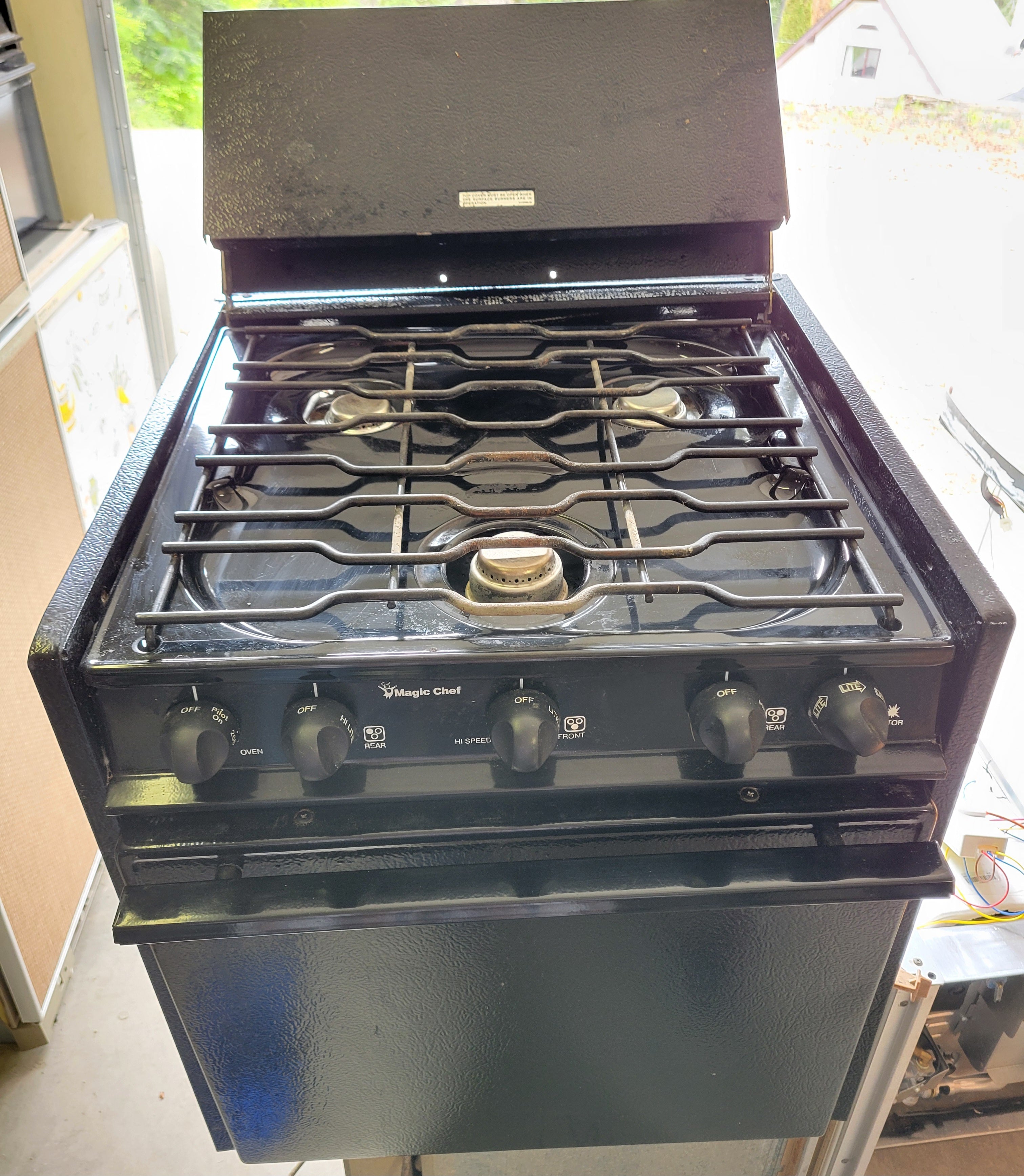 Magic Chef RV Propane Oven and Stove 3 Burner
