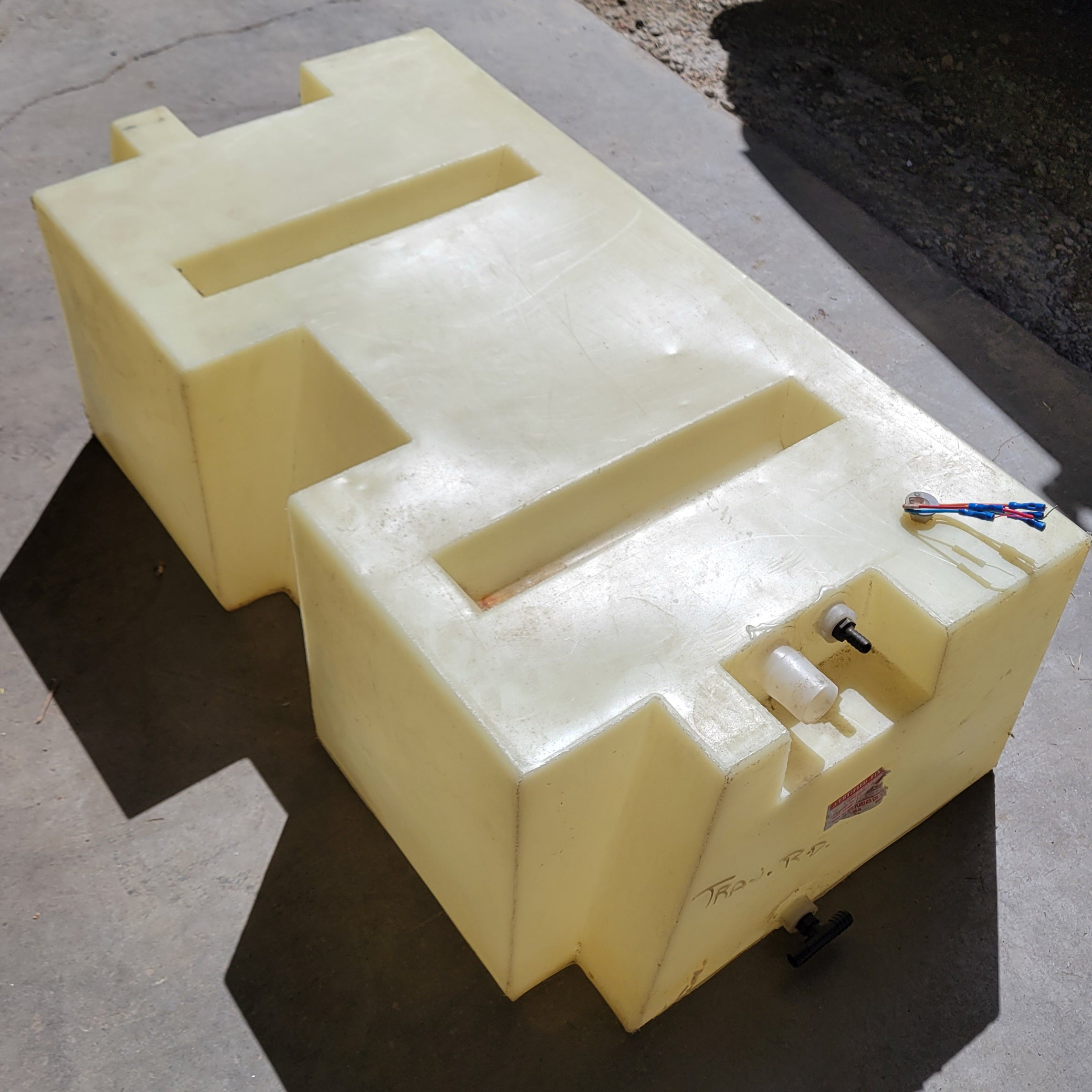 RV Fresh Water Holding Tank 35 Gallon