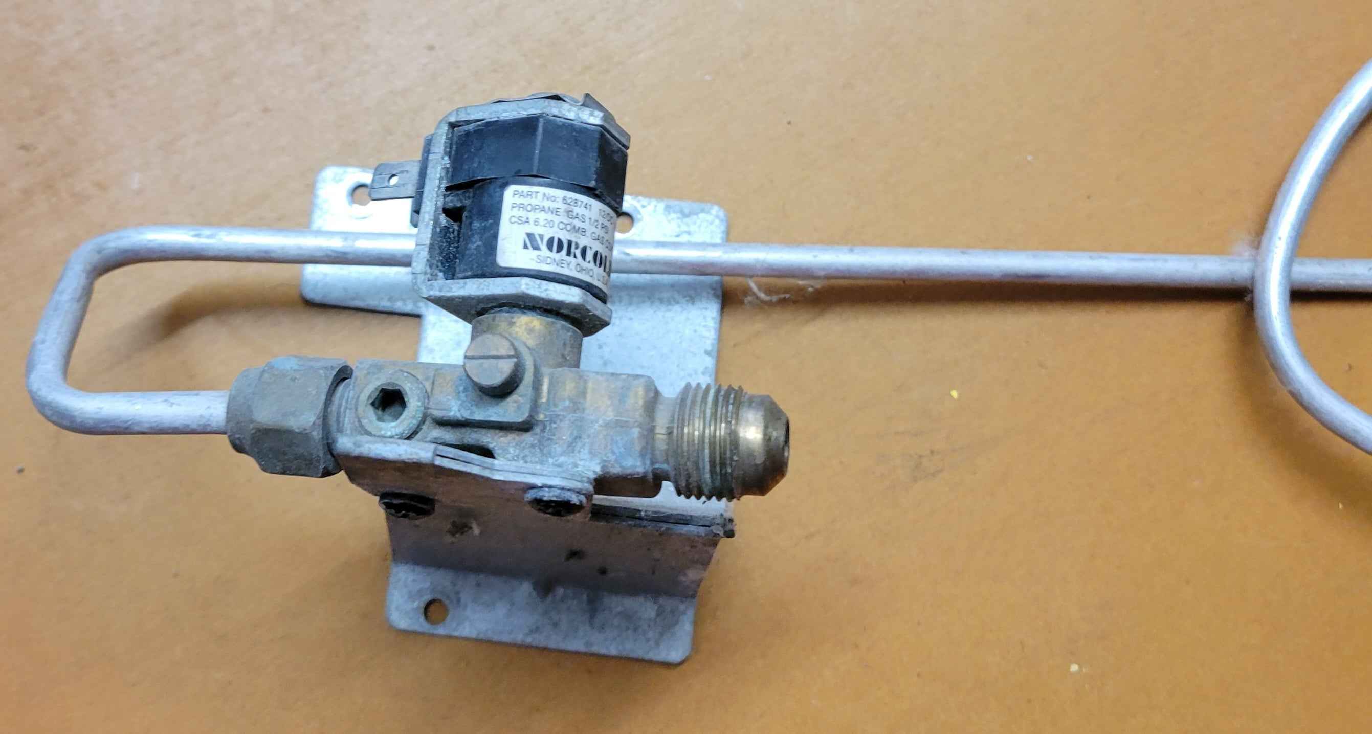 Norcold 628741 Gas Valve Burner Assembly with Orifice for 1210 Series