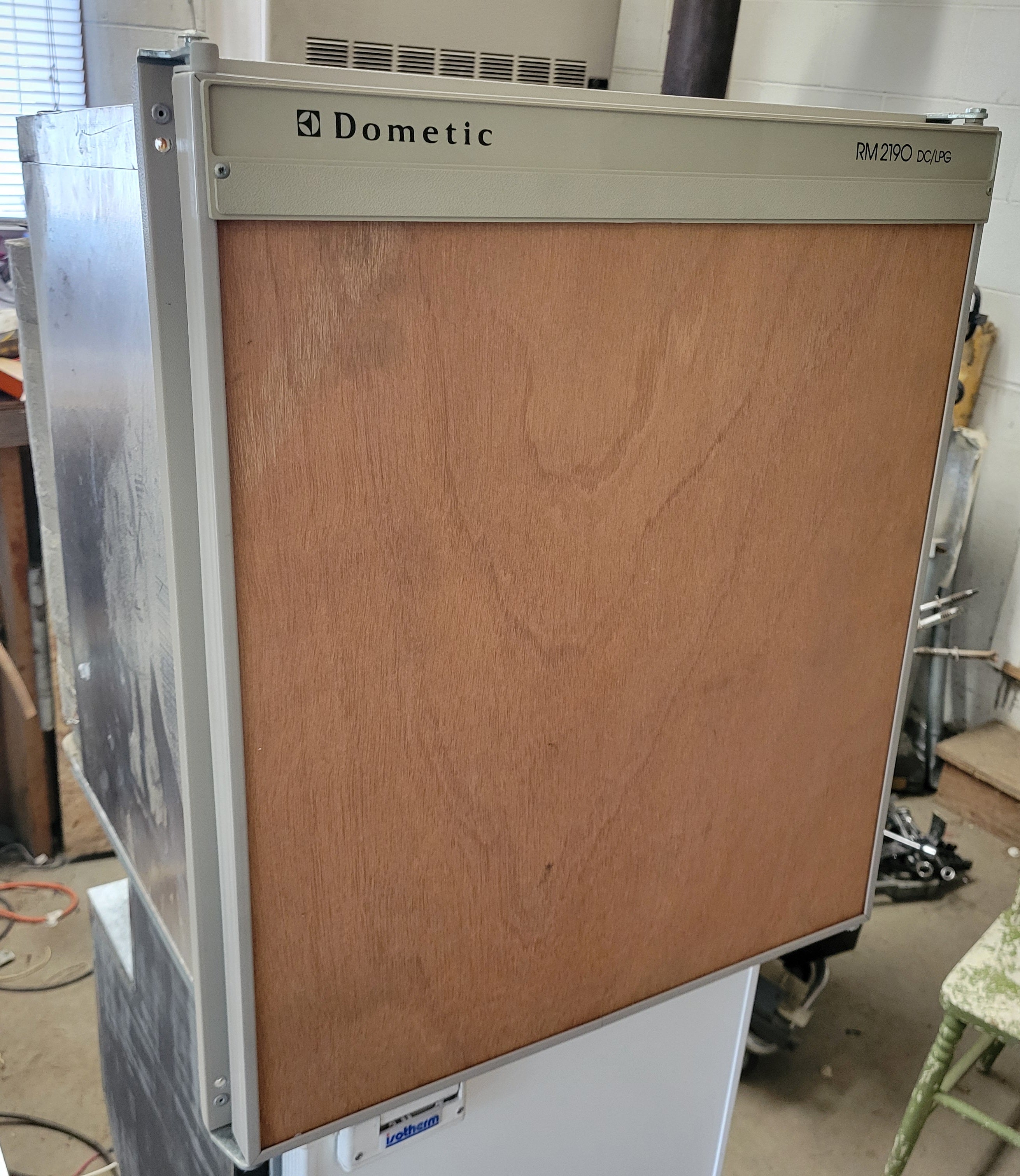 Dometic RM2190 DC/LP RV Fridge – 12V & Propane