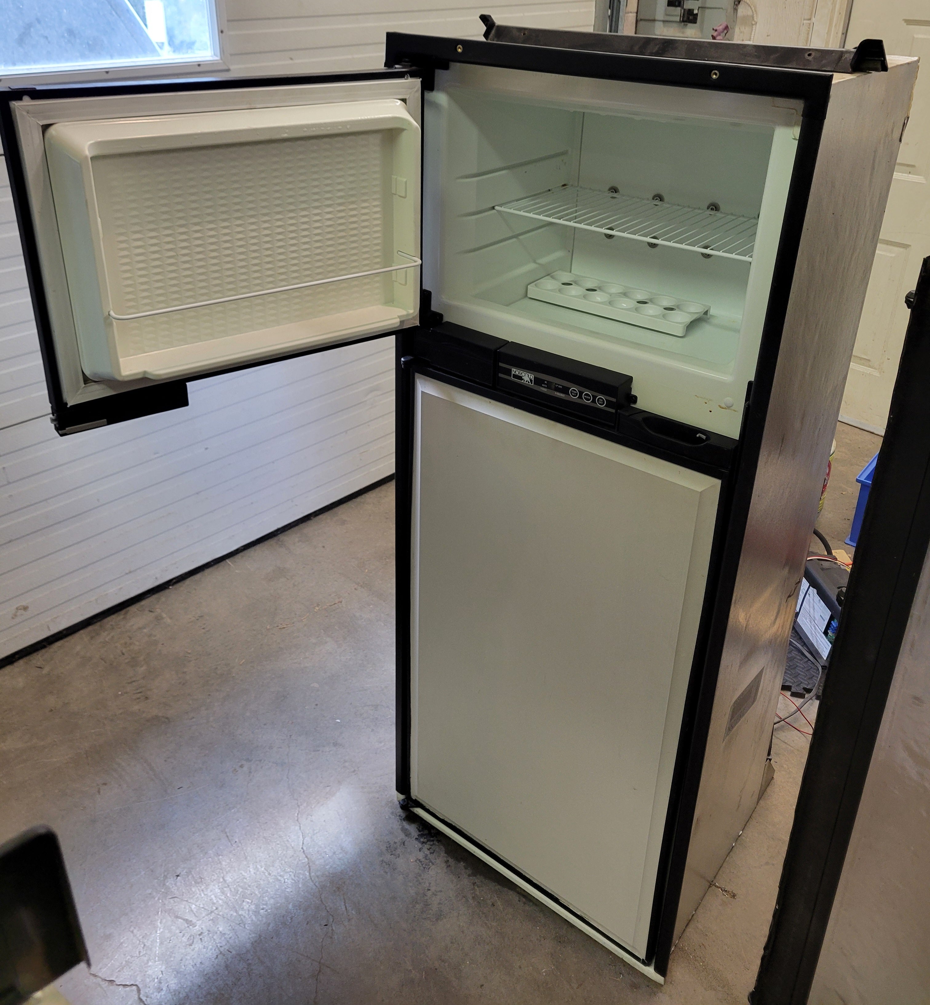 Norcold N821F RV Propane Electric Refrigerator 8 Cu Ft 2-Way 110V LP Gas