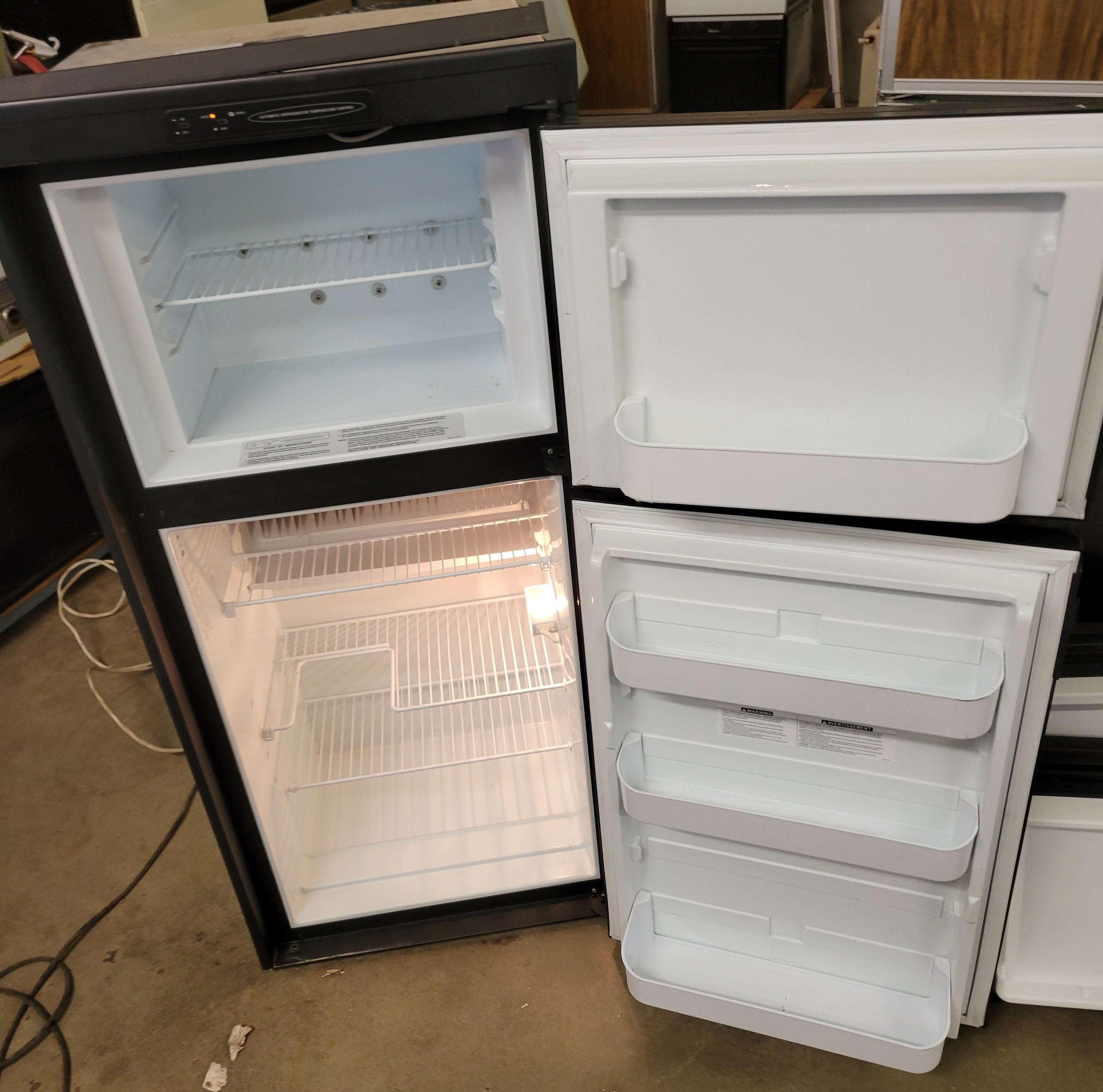Dometic DM2652 Propane & Electric RV Fridge