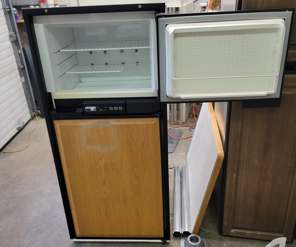 Réfrigérateur PROPANE et 110v Norcold 9162 6 pi3