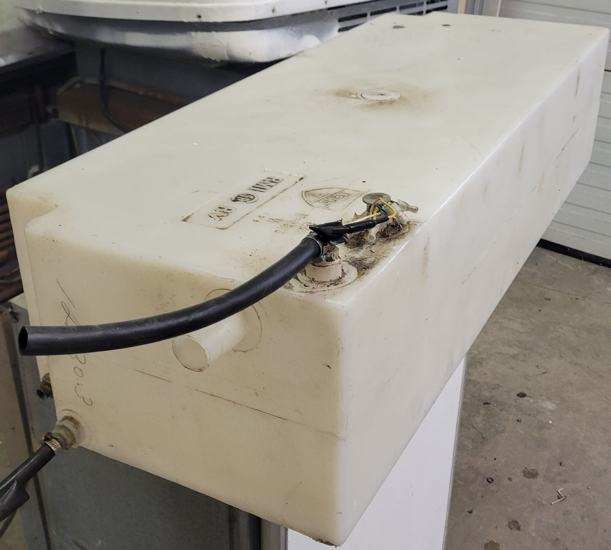 Réservoir d'eau douce pour VR de 25 gallons