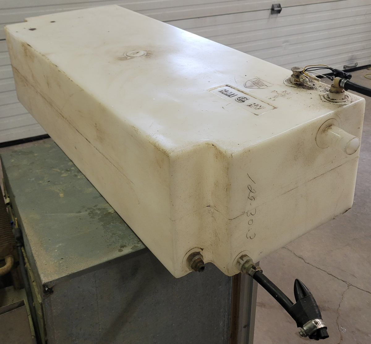 Réservoir d'eau douce pour VR de 25 gallons