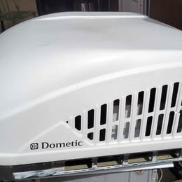 Dometic Brisk Air II B57915.711CO RV Air Conditioner – Used