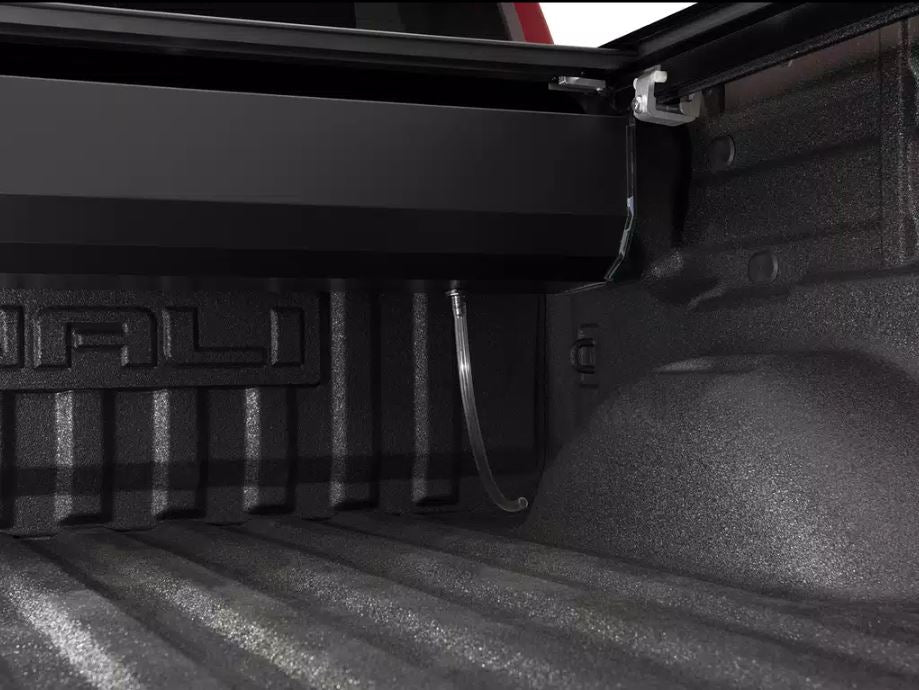 Retrax 80490 RetraxPRO MX Manual Aluminium Tonneau Cover